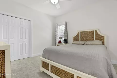 Bedroom - 302 Pecan Ct, Hampstead, NC 28443 photo 4 of 7