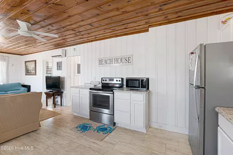 Kitchen - 312 E Bogue Blvd, Atlantic Beach, NC 28512 photo 3 of 4