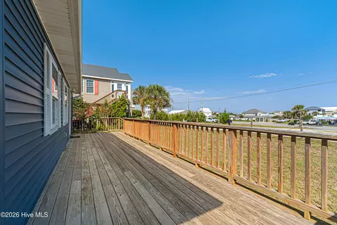Exterior - 312 E Bogue Blvd, Atlantic Beach, NC 28512 photo 5 of 12