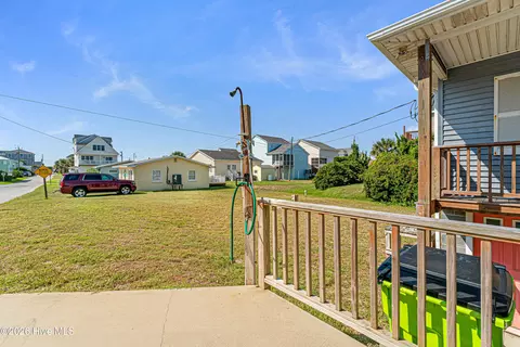 Exterior - 312 E Bogue Blvd, Atlantic Beach, NC 28512 photo 8 of 12