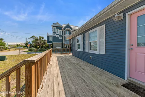 Exterior - 312 E Bogue Blvd, Atlantic Beach, NC 28512 photo 7 of 12