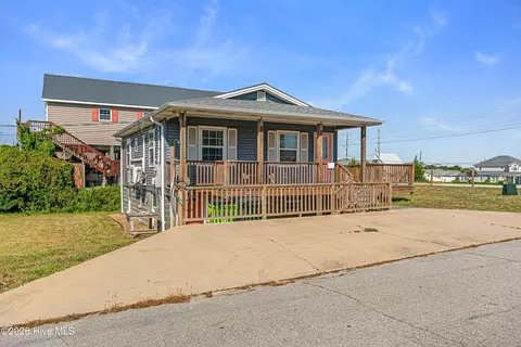 Exterior - 312 E Bogue Blvd, Atlantic Beach, NC 28512 photo 10 of 12