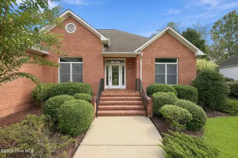 1235 Pine Valley Dr, New Bern, NC 28562