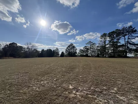 Exterior - 3104 Whiteoak Rd, Thomson, GA 30824 photo 10 of 11