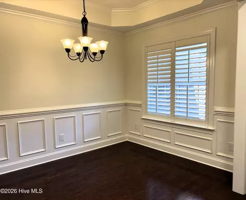 Dining - 25 Sailview Ct, Hampstead, NC 28443 photo 1 of 1