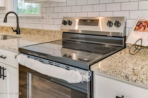 Kitchen - 4380 Roxbury Dr, Evans, GA 30809 photo 4 of 5