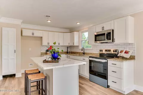 Kitchen - 4380 Roxbury Dr, Evans, GA 30809 photo 2 of 5