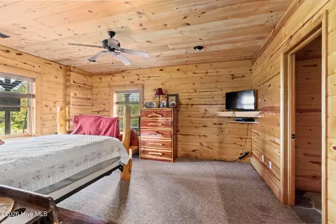 Bedroom - 755 Wehutty Rd, Murphy, NC 28906 photo 14 of 19