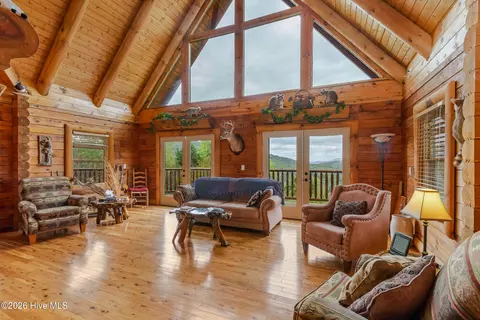 Living - 755 Wehutty Rd, Murphy, NC 28906 photo 4 of 4