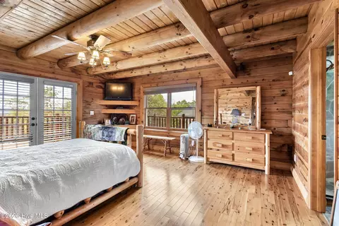 Bedroom - 755 Wehutty Rd, Murphy, NC 28906 photo 1 of 19