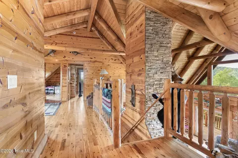 Entry Way - 755 Wehutty Rd, Murphy, NC 28906 photo 8 of 15