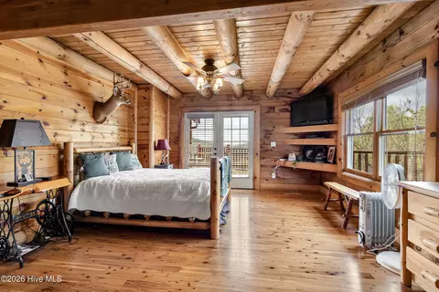 Bedroom - 755 Wehutty Rd, Murphy, NC 28906 photo 2 of 19
