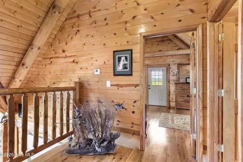 Entry Way - 755 Wehutty Rd, Murphy, NC 28906 photo 9 of 15