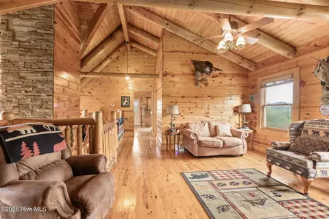 Entry Way - 755 Wehutty Rd, Murphy, NC 28906 photo 10 of 15