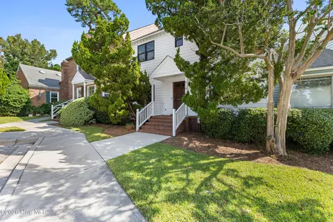 4 Saint Marys Pl, Wilmington, NC 28403