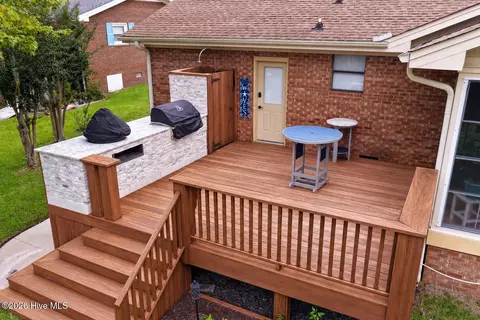 1140 Charlotte Ave, Calabash, NC 28467
