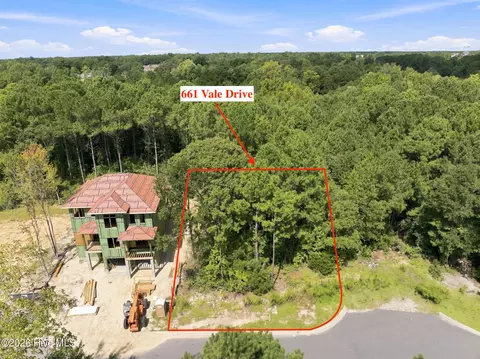 661 Vale Dr, Wilmington, NC 28411