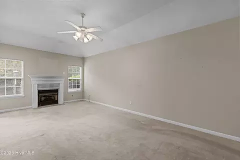 Living - 2071 Summerton Cir, Evans, GA 30809 photo 2 of 5