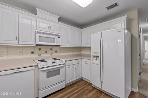 Kitchen - 2071 Summerton Cir, Evans, GA 30809 photo 1 of 2