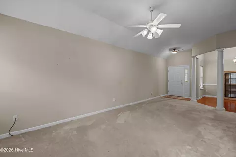 Living - 2071 Summerton Cir, Evans, GA 30809 photo 4 of 5