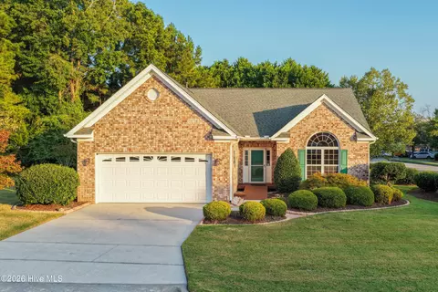 202 Longmeadow Dr, Wilmington, NC 28412