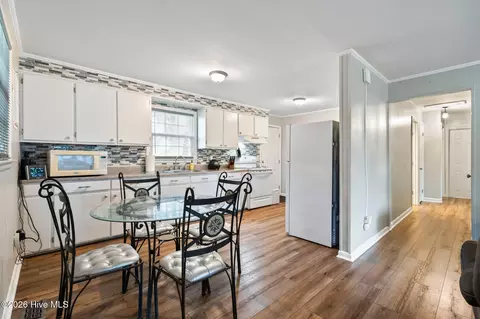Entry Way - 67 Thomas Ave, Chadbourn, NC 28431 photo 1 of 1