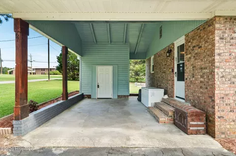 Exterior - 67 Thomas Ave, Chadbourn, NC 28431 photo 6 of 13