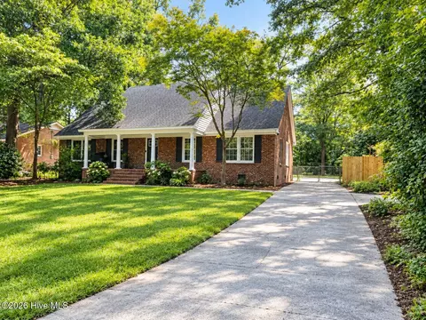 213 Hardee Cir, Greenville, NC 27858