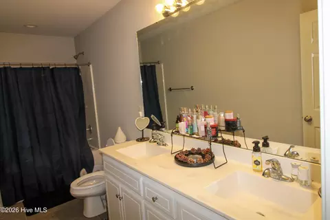 Bath - 8153 Haw Branch Rd, Bailey, NC 27807 photo 3 of 5
