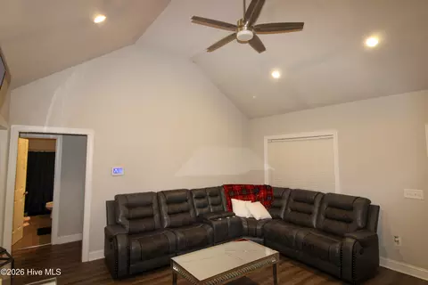 Entry Way - 8153 Haw Branch Rd, Bailey, NC 27807 photo 1 of 1