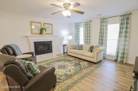 Living - 4140 Sawgrass Ct, Evans, GA 30809 photo 2 of 3