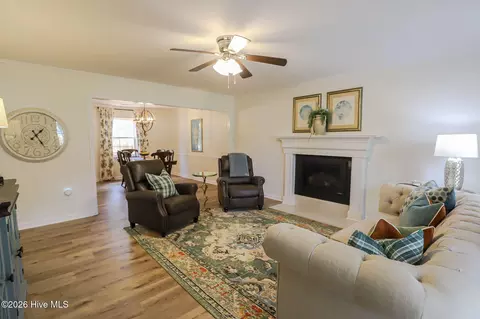 Living - 4140 Sawgrass Ct, Evans, GA 30809 photo 1 of 3