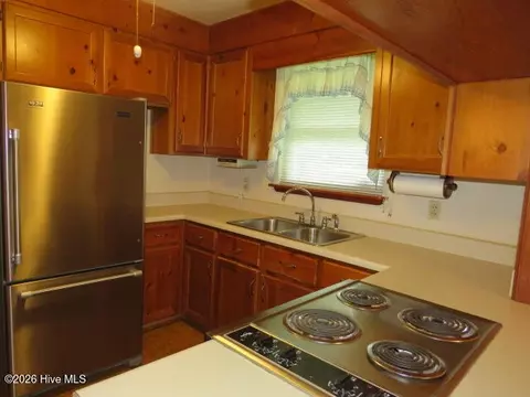 Kitchen - 2013 Carp Dr, Augusta, GA 30906 photo 1 of 1