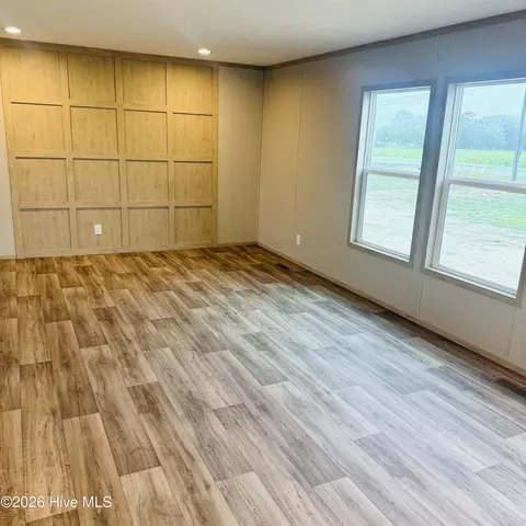 Living - 240 County Line Rd, Tyner, NC 27980 photo 2 of 3