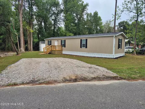 1136 French Rd, Wilmington, NC 28403