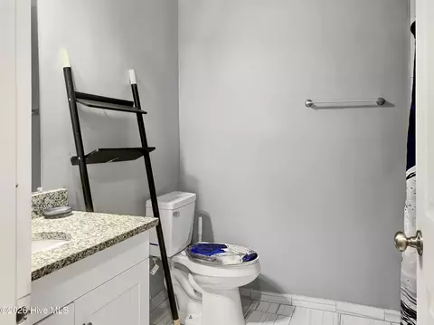 Bath - 2405 Bream Ave, Augusta, GA 30907 photo 3 of 3