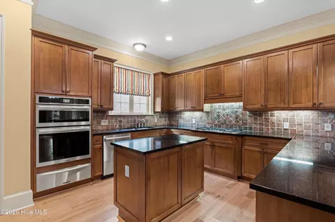 Kitchen - 1018 Emerald Pl, Evans, GA 30809 photo 4 of 9