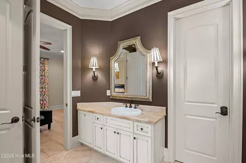 Bath - 1018 Emerald Pl, Evans, GA 30809 photo 4 of 10