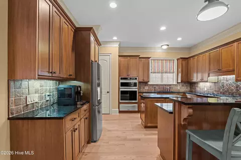 Kitchen - 1018 Emerald Pl, Evans, GA 30809 photo 3 of 9