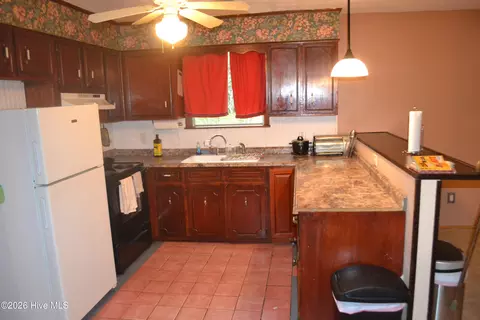 Kitchen - 859 Bennock Mill Rd, Augusta, GA 30906 photo 1 of 3