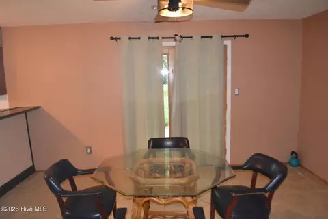 Dining - 859 Bennock Mill Rd, Augusta, GA 30906 photo 4 of 6