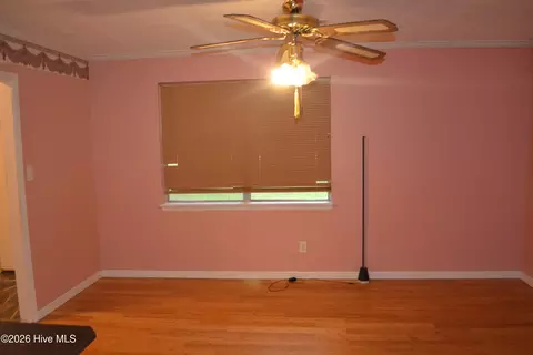 Living - 859 Bennock Mill Rd, Augusta, GA 30906 photo 2 of 4