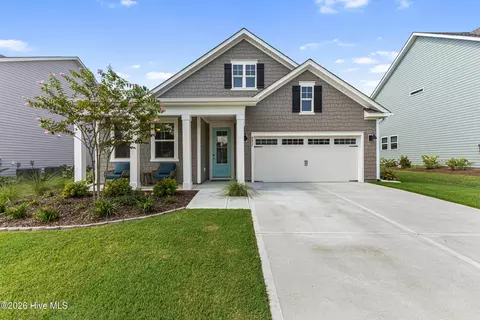 9457 Crowded Gules Dr, Leland, NC 28451