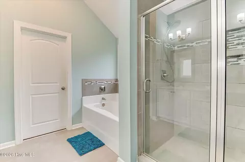 Bath - 5364 Copse Dr, Augusta, GA 30909 photo 3 of 7
