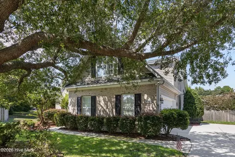 8705 Plantation Landing Dr, Wilmington, NC 28411