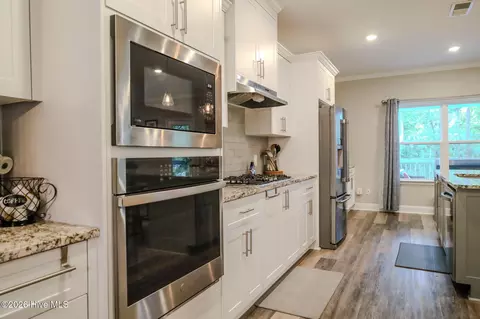 Kitchen - 621 Bunchgrass St, Evans, GA 30809 photo 2 of 11