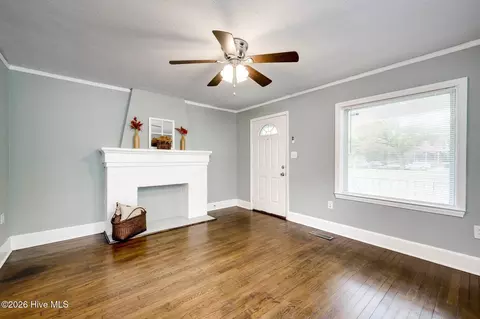 Living - 129 Greene St, Augusta, GA 30901 photo 3 of 4
