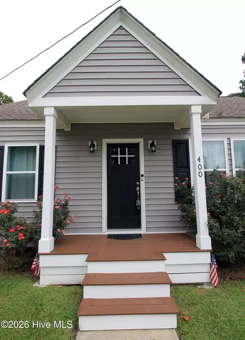 Exterior - 400 E 11th St, Washington, NC 27889 photo 1 of 4