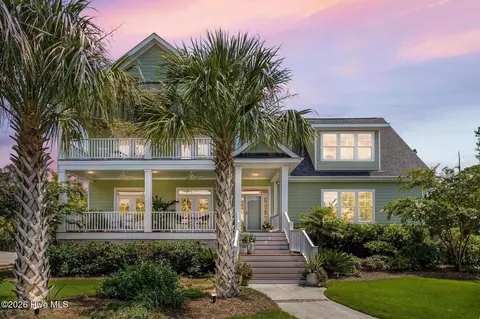 514 Marsh Oaks Dr, Wilmington, NC 28411