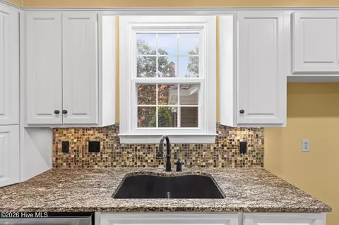 Kitchen - 724 Jones Crk, Evans, GA 30809 photo 5 of 5
